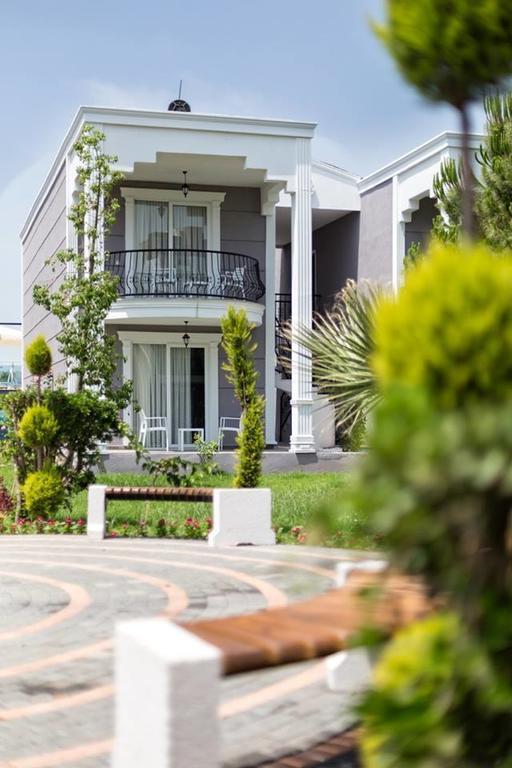 Wonasis Resort & Aqua Hotel Kargipinari Exterior foto